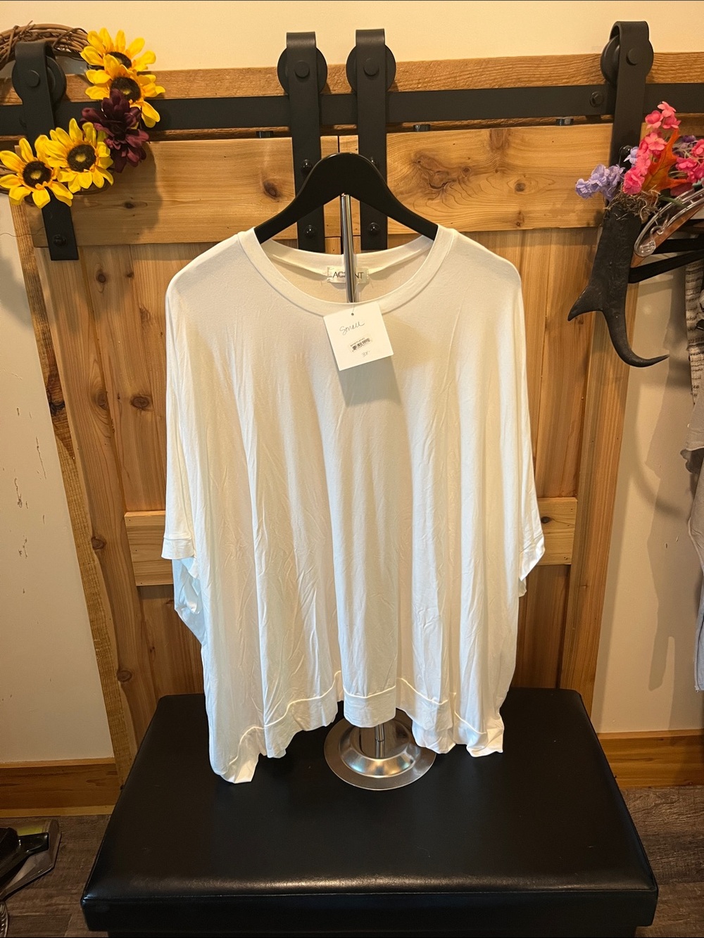 Accent Relaxed White Short Sleeve Tee - Lightweight Oversized Fit - Picture 1 of 8